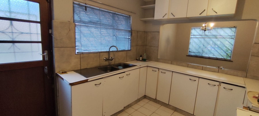 To Let 3 Bedroom Property for Rent in Rondebosch East Western Cape